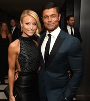 kelly-ripa-and-mark-consuelos